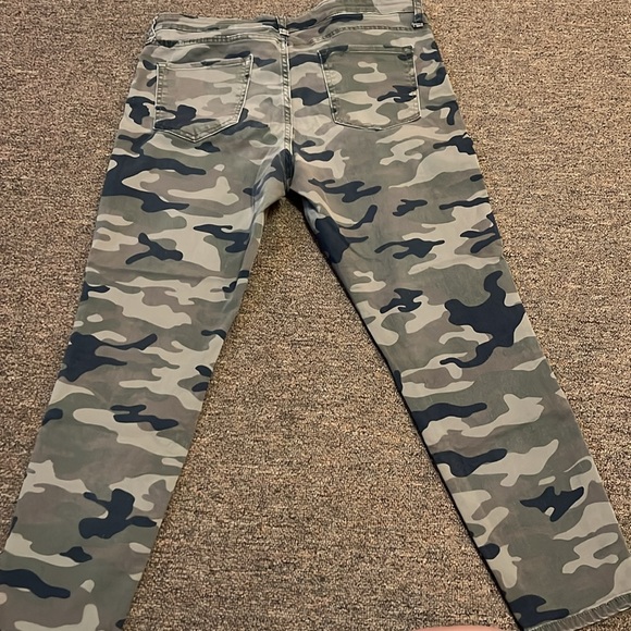 COPY - Camo GAP jeans - Picture 5 of 5